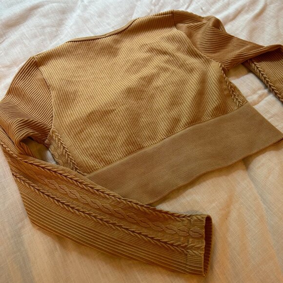 Aerie OFFLINE Seamless Ribbed Long Sleeve Cropped Top with Square Neckline - Picture 7 of 7